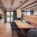Alpin Residenzen Eichenheim By Alpina-holiday *